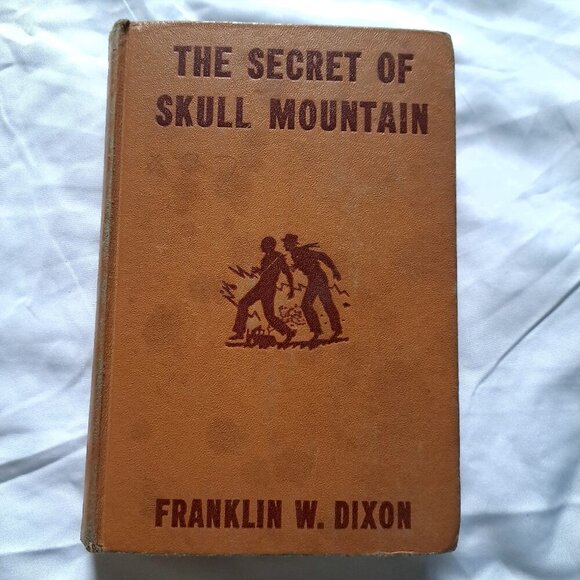 Secret of Skull Mountain : A Hardy Boys Mystery Story by Dixon, Franklin W - Picture 1 of 10